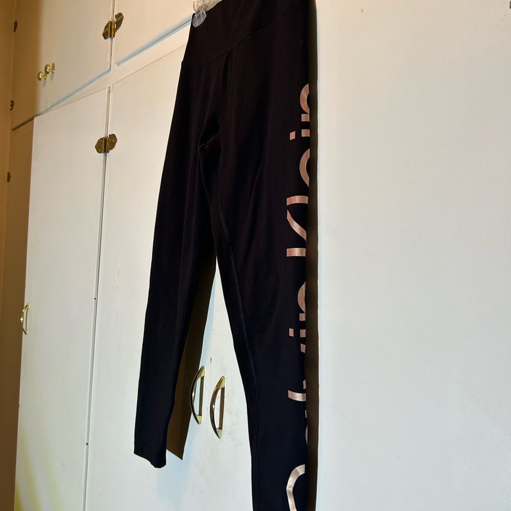 Calvin Klein Performance Stetch Workout Pants - Picture 2 of 9